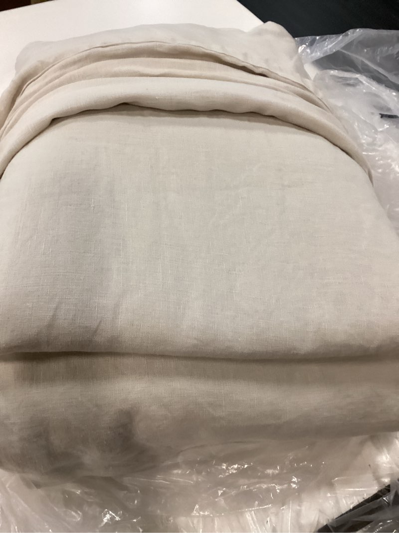 Condition photo showing Good Condition for european linen sheet set, split king, sand