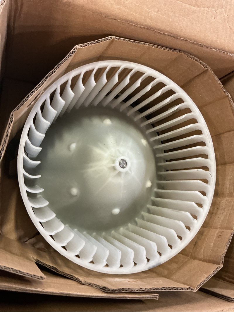 Condition photo showing New/Like New for scitoo hvac heater blower motor with fan cage front 700094 for mazda for 3 l4 2.0l 2004-2009,for mazda for 3 l4 2.3l 2004-2009