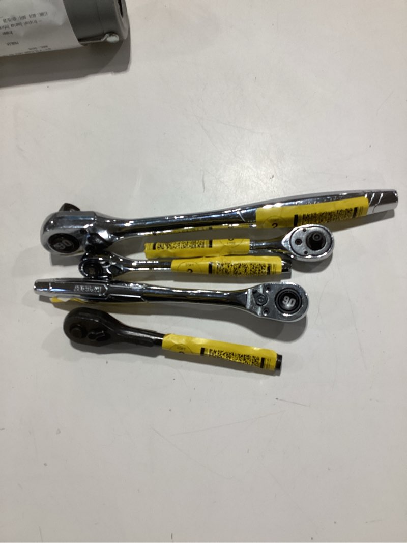 Condition photo showing As Is for 4 kobalt ratchet tools