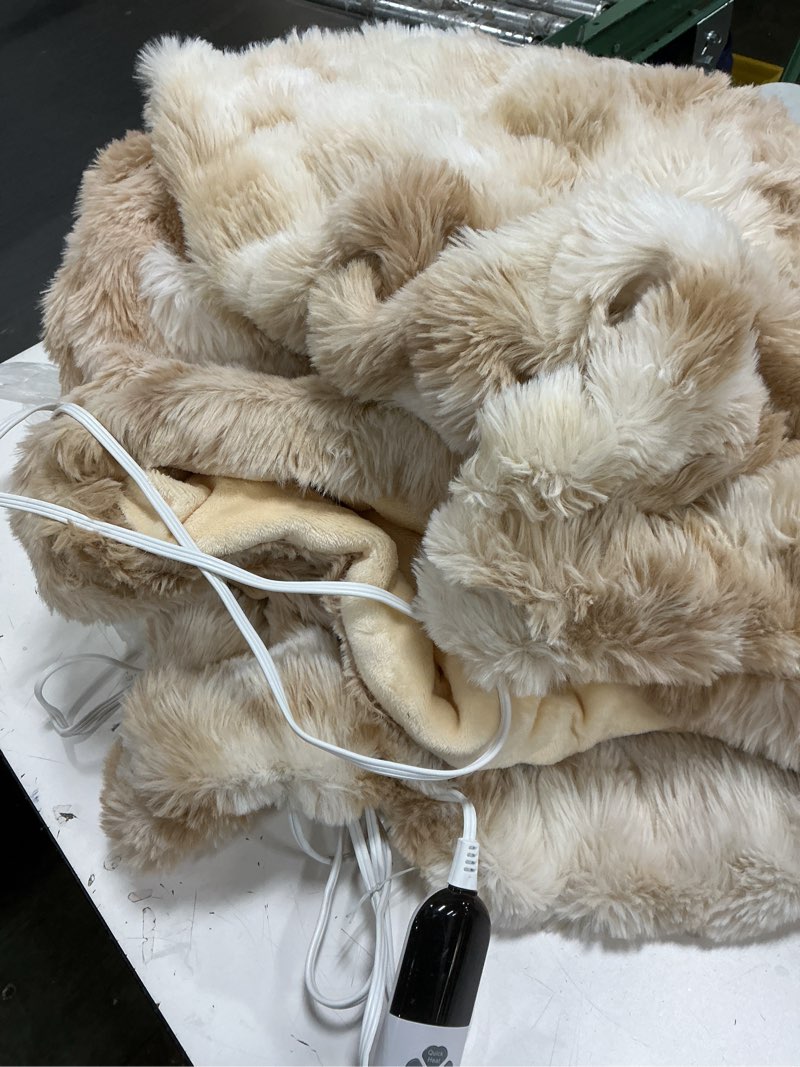 Condition photo showing Good Condition for Faux Fur Heated Blanket Full Size 72"X84" - Bubble Faux Fur Electric Blanket Fluffy Soft Fuzzy with 