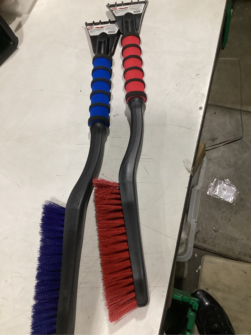 Condition photo showing Good Condition for mallory 532 cool-force 26” snowbrush with ice scraper for cars, 2 pack 532 2-pack