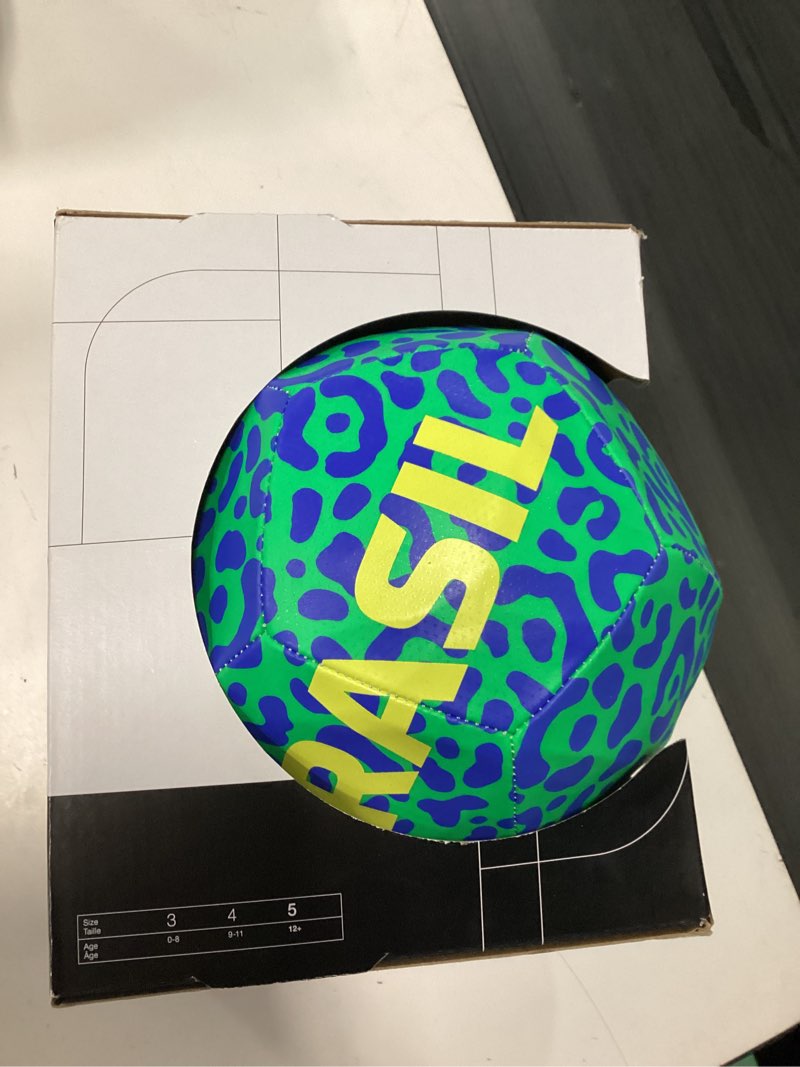 Condition photo showing Good Condition for nike pitch soccer ball - brazil size 5