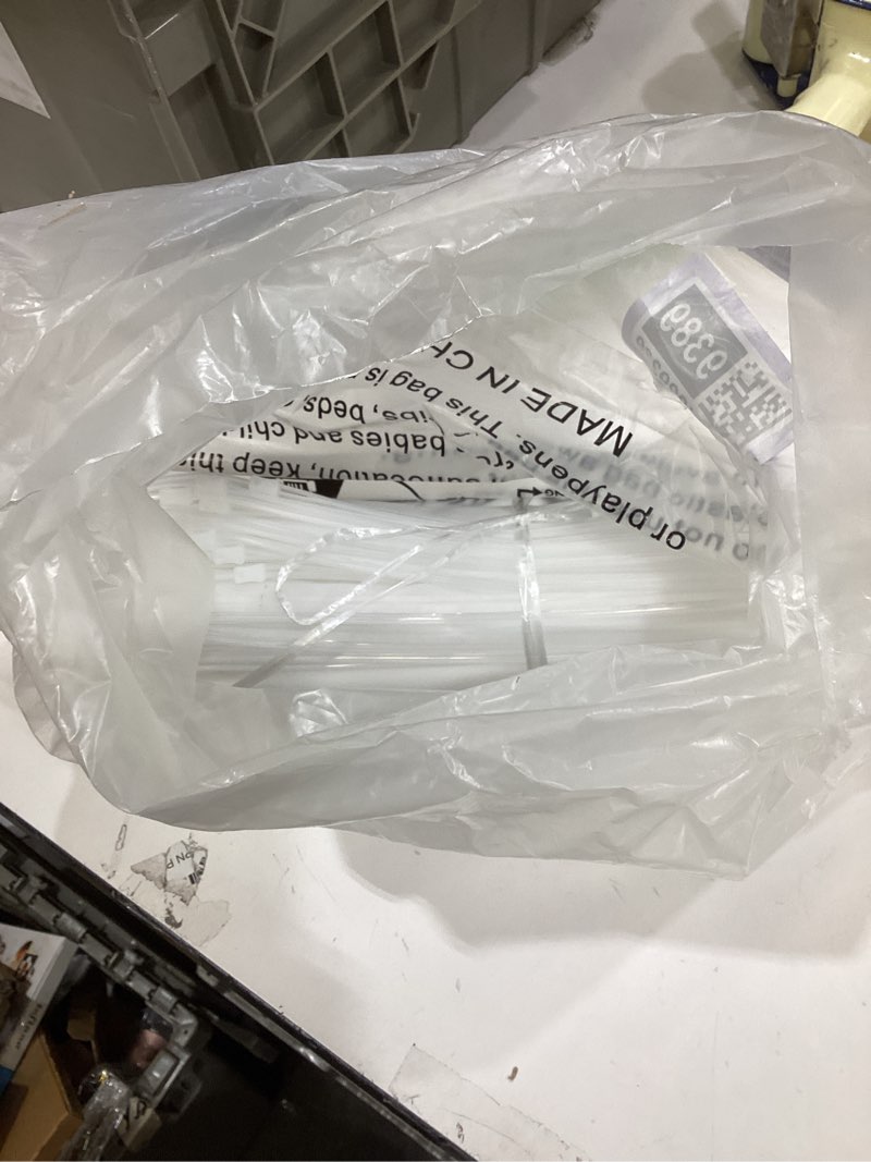Condition photo showing New/Like New for 2 Gallon frosted zipper bags for clothes, 50 Count 14x18 inch Plastic Bags for Clothes, Frosted Zipper Poly Bags for Packaging Sweaters, Hoodies, Women Shoe, Sewing Projects, 3 Mil 14x18"(L) 50pcs