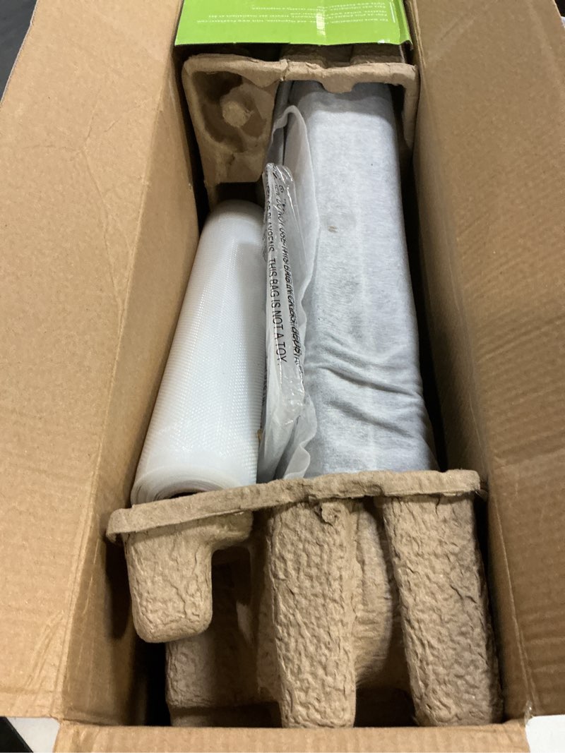 Condition photo showing Good Condition for FoodSaver Vacuum Sealer Machine, Automatic Bag Detection, Sous Vide Friendly, with sealer bags, roll, handheld vacuum sealer, black Vacuum Sealer + Accessories