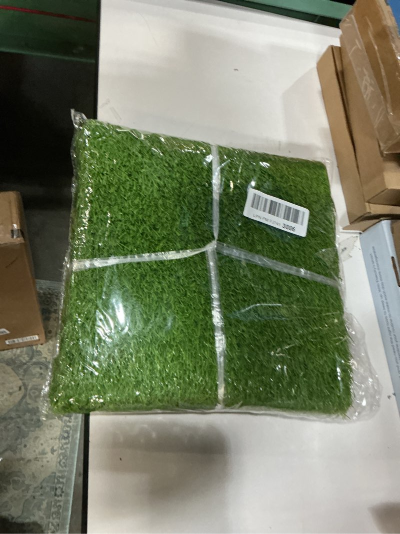 Condition photo showing New/Like New for Washable Nesting Pads for Chicken Coop - 6 Pack 12"x12"x1.2" Chicken Laying Box Pads - Durable, Soft, Thick Artificial Grass Turf Mats for Nesting Boxes, Indoor/Outdoor Synthetic Bedding