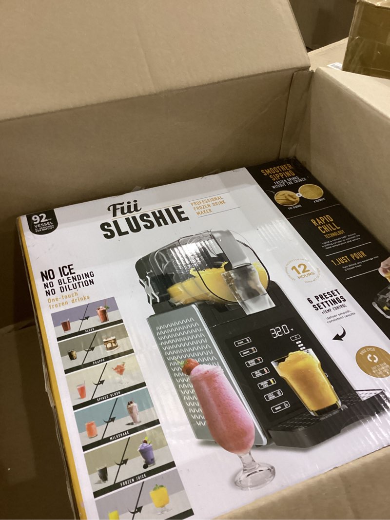 Fuii slushie machine