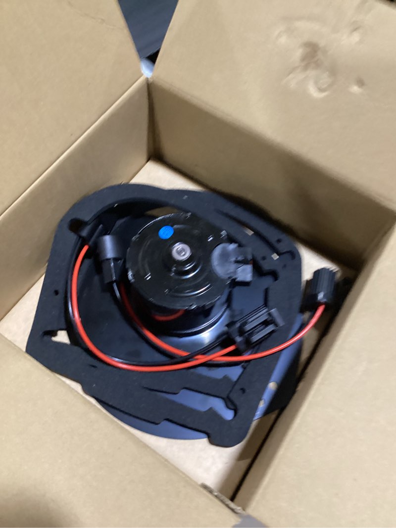 Condition photo showing New/Like New for cciyu 700014 ac heater blower motor assembly compatible with ford, lincoln & mercury vehicles - bronco, crown victoria, f-150/f-250/f-350/f-100, mark vi, town car, grand marquis, marauder front hvac
