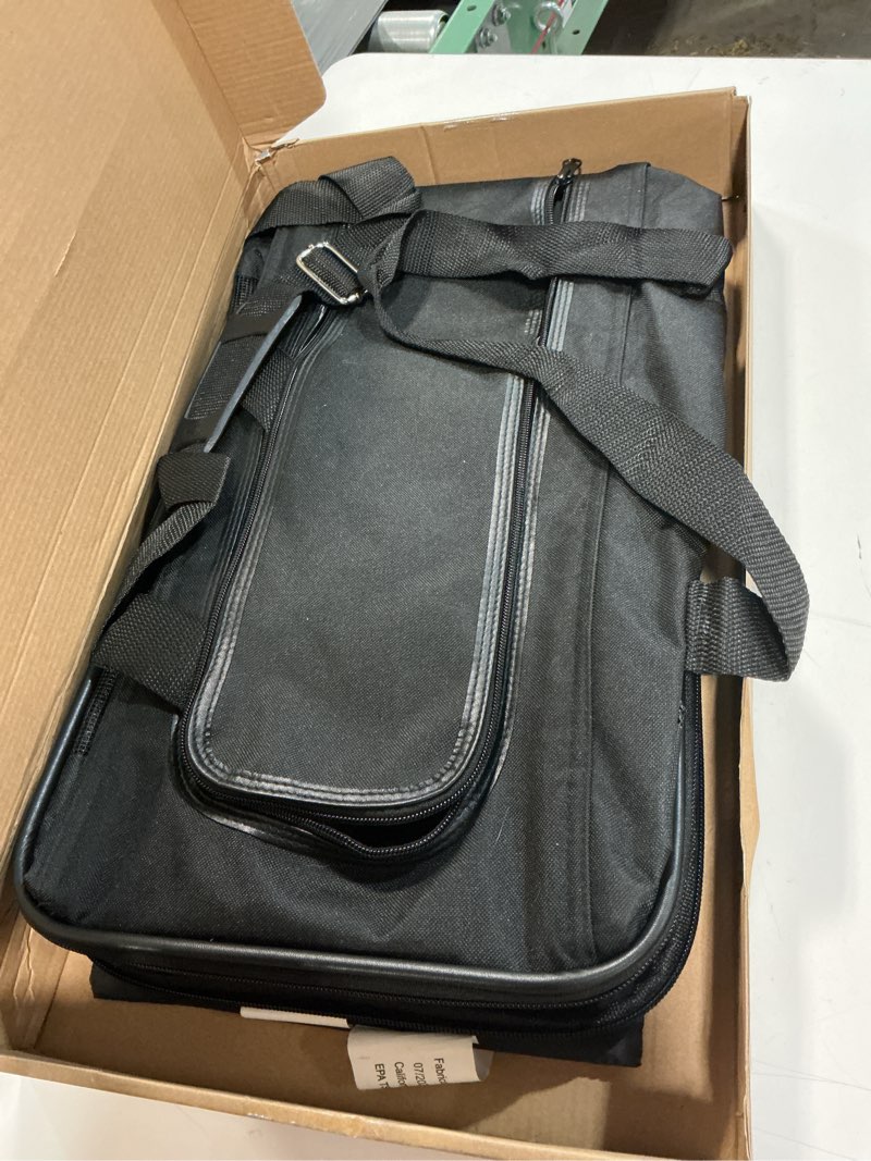 Condition photo showing Good Condition for Amazon Basics Soft-Sided Mesh Pet Travel Carrier for Dog, Cat, up to 22 pounds, 19.7" L x 12" W x 12" H, Black 20.0"L x 12.0"W x 12.0"H Without Wheels