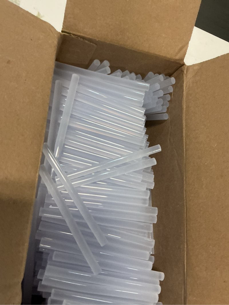 Condition photo showing Good Condition for AdTech Hot Glue Sticks, 4 Inch Mini Size, Clear (550 Sticks) | Multi-Temperature, Quick Bonding for Crafting, DIY & School Projects | Fits Mini Glue Guns | Made in the USA 4 inch Sticks