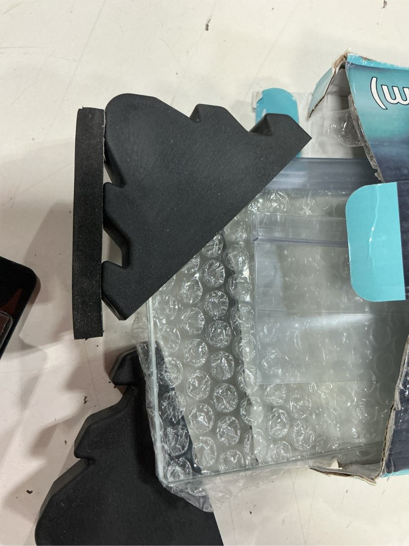 Condition photo showing Good Condition for 29.21x11.69 x0.16in clear tempered glass canopy | aquarium fish tank hoods fits for most 20long/29 gallon fish tanks (aqueon, marine land & perfecto)