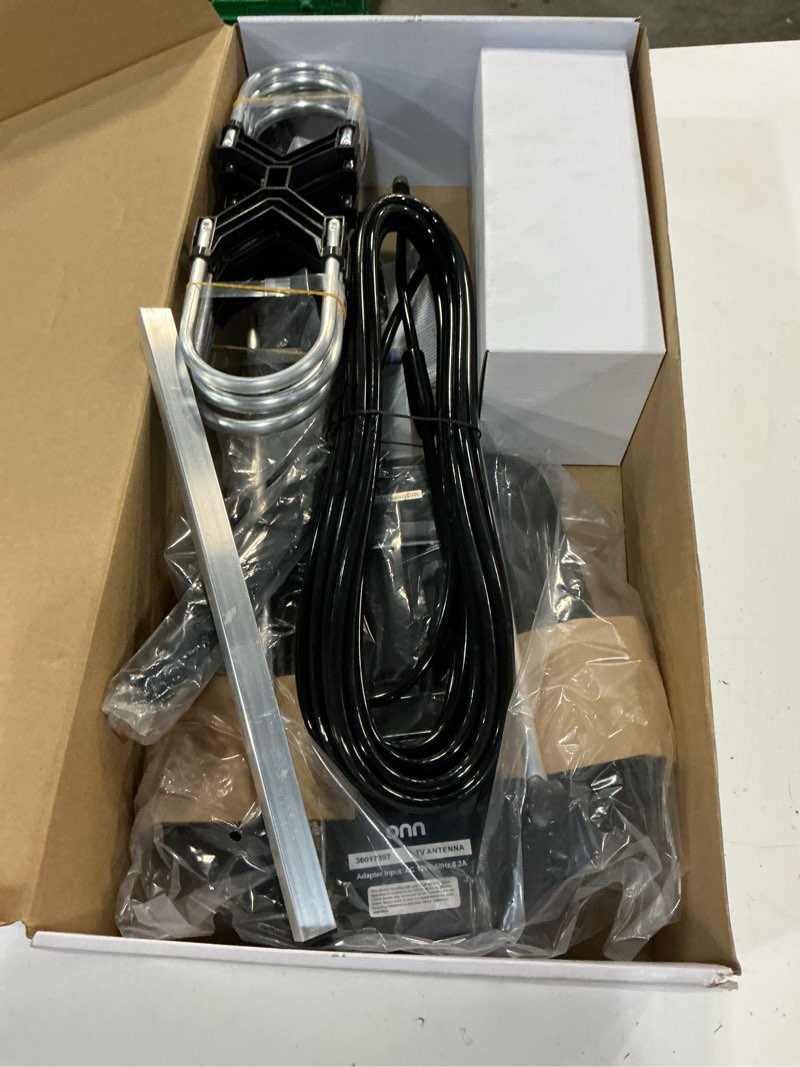 Condition photo showing Good Condition for onn outdoor tv antenna with mounting pole, 85-mile range (reception varies by location), supports hdtv & 4k uhd