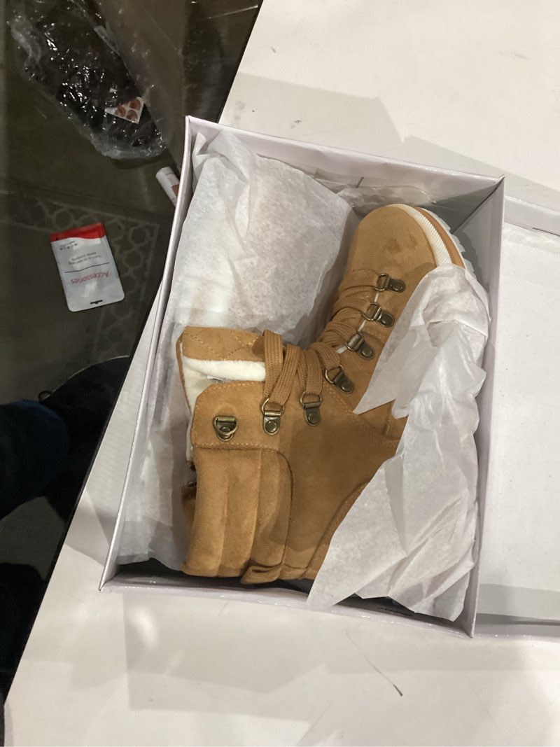 Condition photo showing New/Like New for Brown FRACORA Womens BROWN Combat Boots Lace Up Ankle Boots Winter Snow Boot Side Zipper Fashion Booties 6 BROWN