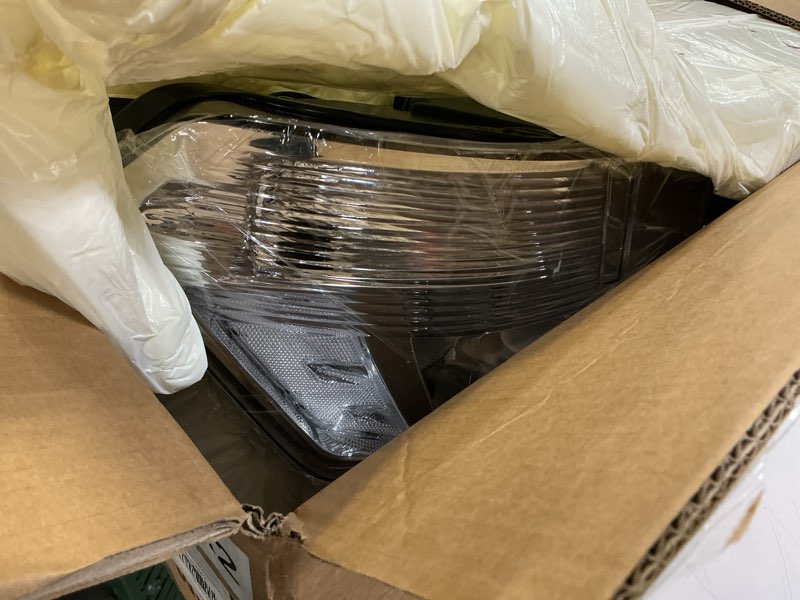 Condition photo showing New/Like New for Headlights Assembly for 2009 2010 2011 2012 2013 2014 2015 2016 2017 2018 Dodge Ram 1500 2500 3500,Quad Headlamp Assembly Replacement Chrome Housing Clear Corner