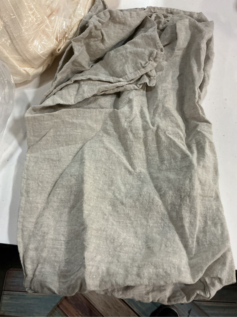 Condition photo showing New/Like New for european linen sham set, standard, natural chambray