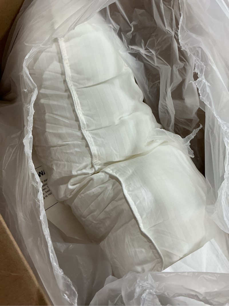 Condition photo showing Good Condition for Beckham Hotel Collection Bed Pillows Standard/Queen Size Set of 2 - Original Soft Down Alternative Pillow for Sleeping - Soft Support for Back, Stomach or Side Sleepers Queen / Standard White