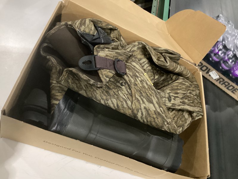 Condition photo showing As Is for FROGG TOGGS Amphib Neoprene Bootfoot Camo Chest Wader Mossy Oak Bottomland 14
