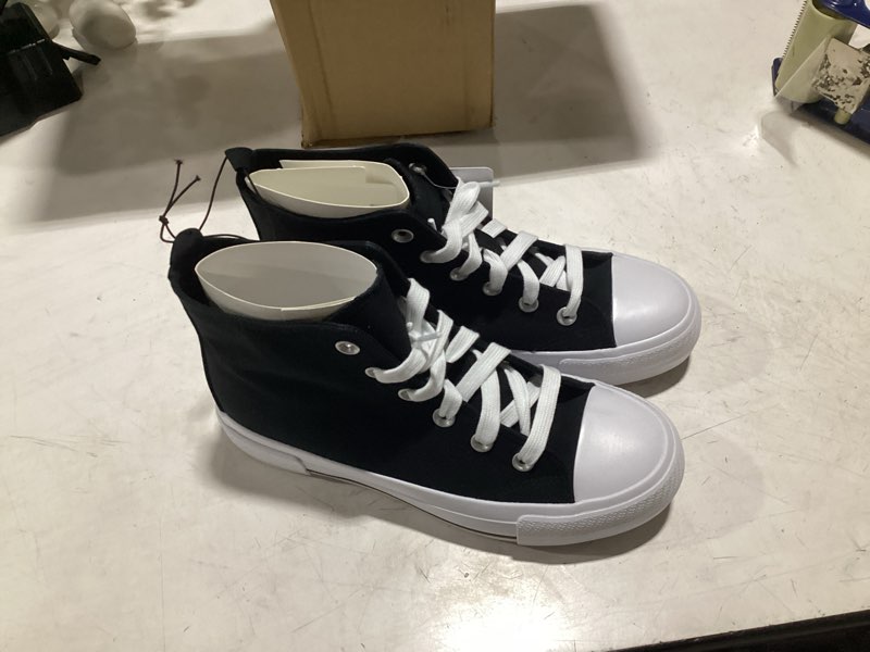 Condition photo showing Good Condition for wonder nation little girls and big girls high top sneakers, sizes 6