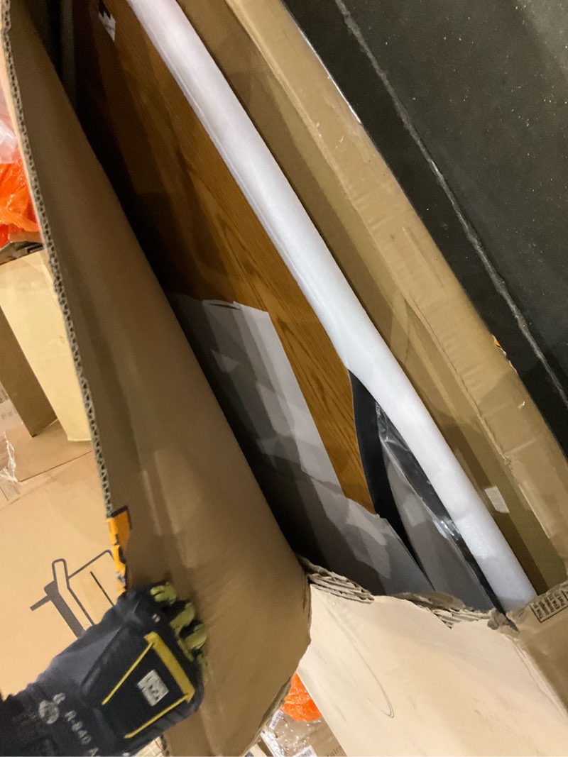 Condition photo showing Good Condition for reversable table top