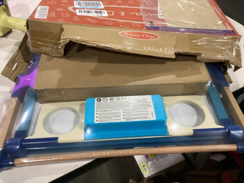 Condition photo showing New/Like New for Melissa & Doug Deluxe Double-Sided Tabletop Easel, Arts & Crafts, 42 Pieces, 17.5” H x 20.75” W x 2.75” L, Great Gift for Girls and Boys 3, 4, 5 Year Olds and Up