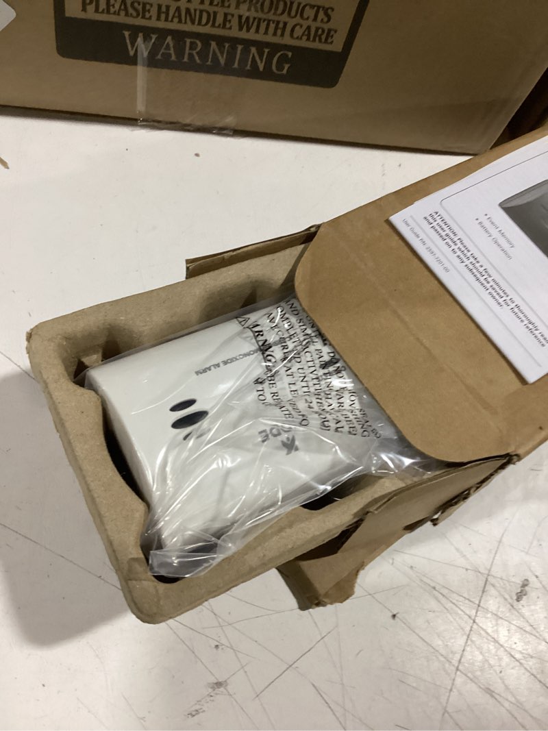 Condition photo showing Good Condition for kidde carbon monoxide detector, battery powered co alarm with leds, test-reset button, low battery indicator, portable frustration free packaging
