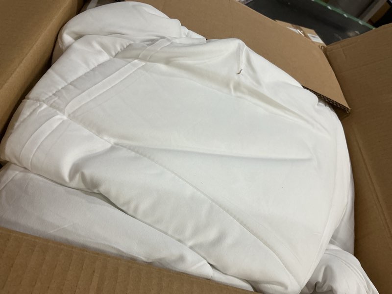 Condition photo showing As Is for UGG Danielle Comforter Duvet Insert Cooling Lightweight Down Alternative Hypoallergenic Washable Quilted Fluffy Comforter Blanket Corner Tabs for Duvet Cover, King/California King, Bright White White King Solid