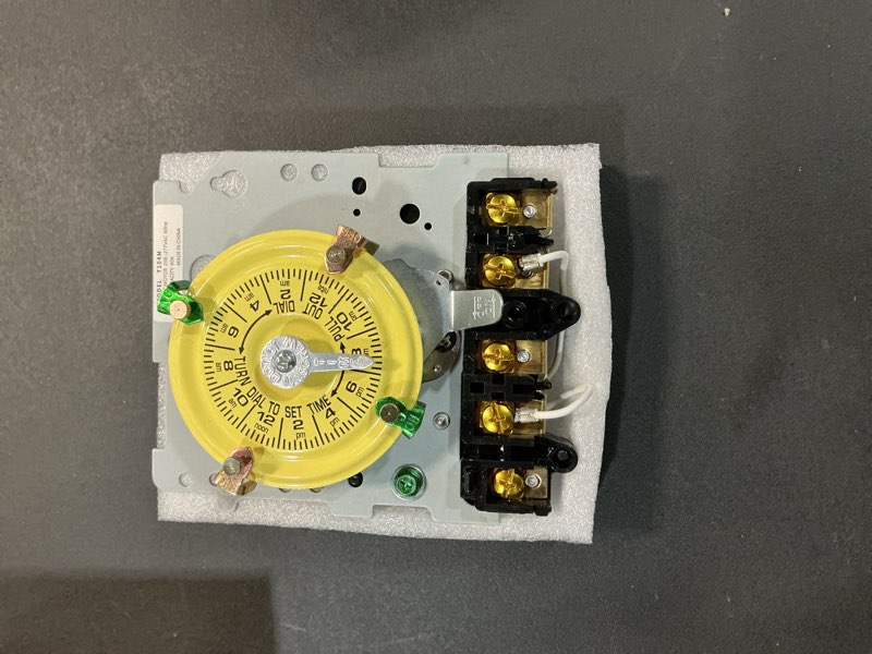 Condition photo showing Good Condition for t104m pool timer mechanism only, pool pump timer, 208-277v 40a time switch, 24 hour 12 on/off for pool pump, heavy-duty mechanical time switches,time switch mechanism only, 5 years warranty