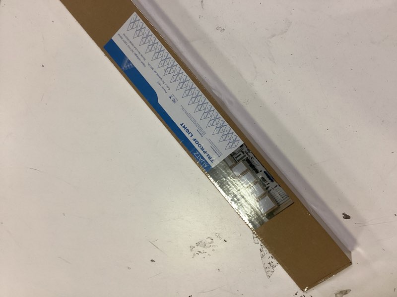 Condition photo showing New/Like New for AUATZ LED Garage Light 2FT Linkable Plug in Ceiling Light Fixture, 5000K Workbench TubeLight with Sw