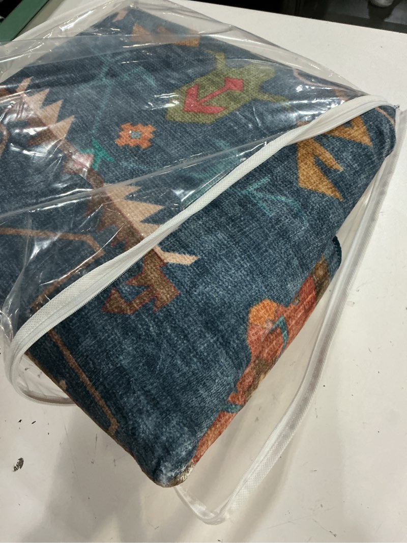 Condition photo showing Good Condition for hazo haus navy blue 6ft circle rug for living room - machine washable round rugs for bedroom, dining room, kitchen floor, home office, low pile non-slip rubber backing & stain resistance blue / terracotta round 6' (round)