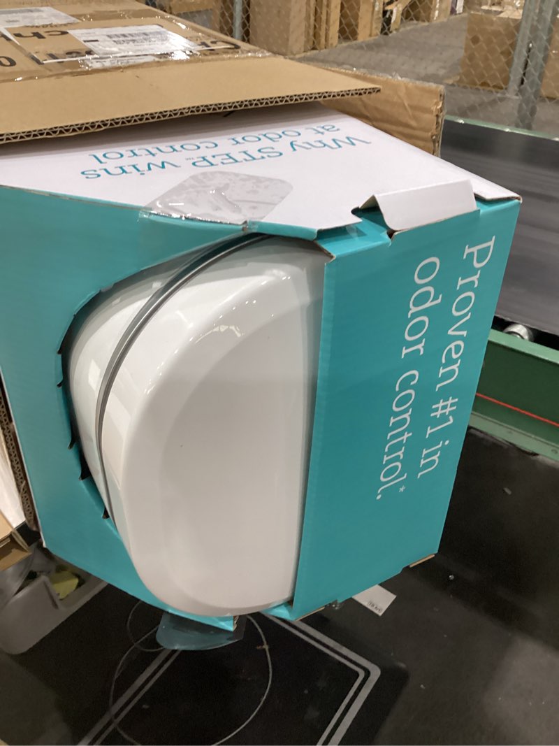 https://lotting-media.assets.bidfta.com/lotting_51aa5d44-2205-4fda-ad97-50ebfcc90e8a
