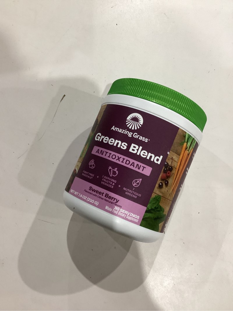 Condition photo showing New/Like New for Amazing Grass Greens Blend Antioxidant: Super Greens Powder Smoothie Mix with Organic Spirulina, Beet Root Powder, Elderberry, Bilberry, Prebioitics & Probiotics, Sweet Berry, 30 Servings (Packaging May Vary) Antioxidant - Sweet Berry 30 Servings (Pack of 1)