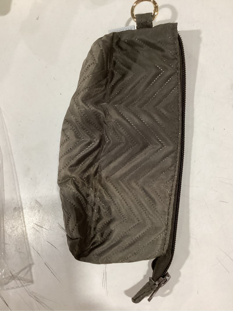 Condition photo showing Good Condition for Similar to Fox Valley Traders Double Eyeglass Case Cognac