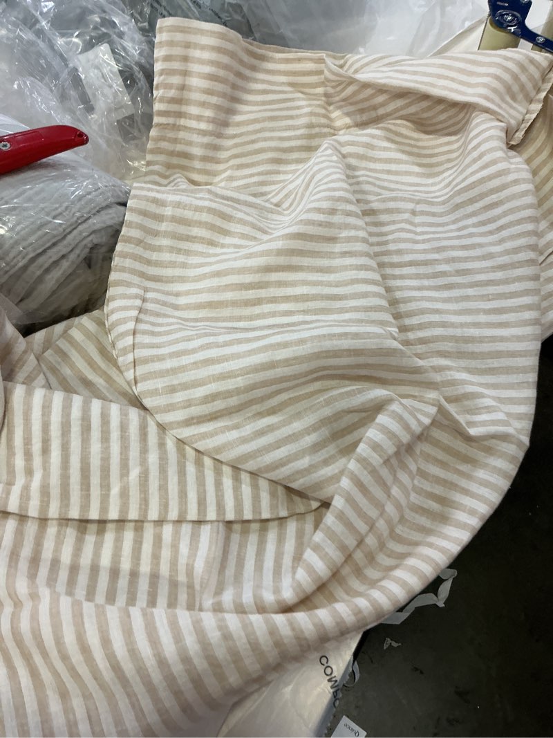 Condition photo showing As Is for european linen duvet cover set color willowleaf/white stripe king