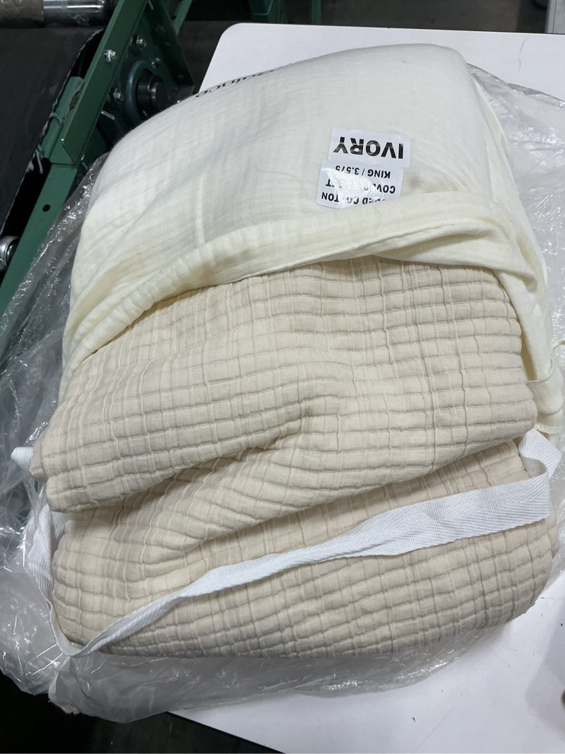 Condition photo showing As Is for quince organic ribbed cotton coverlet set king, ivory 