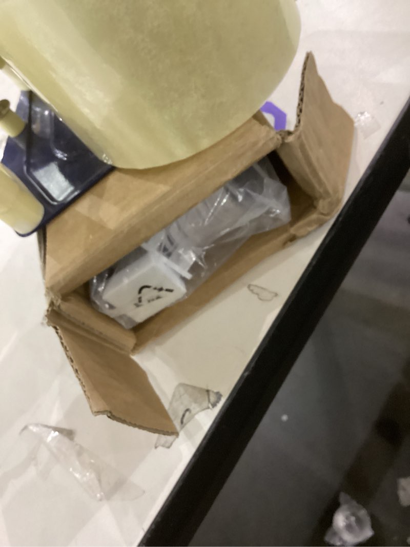 Condition photo showing New/Like New for Cordles window blind