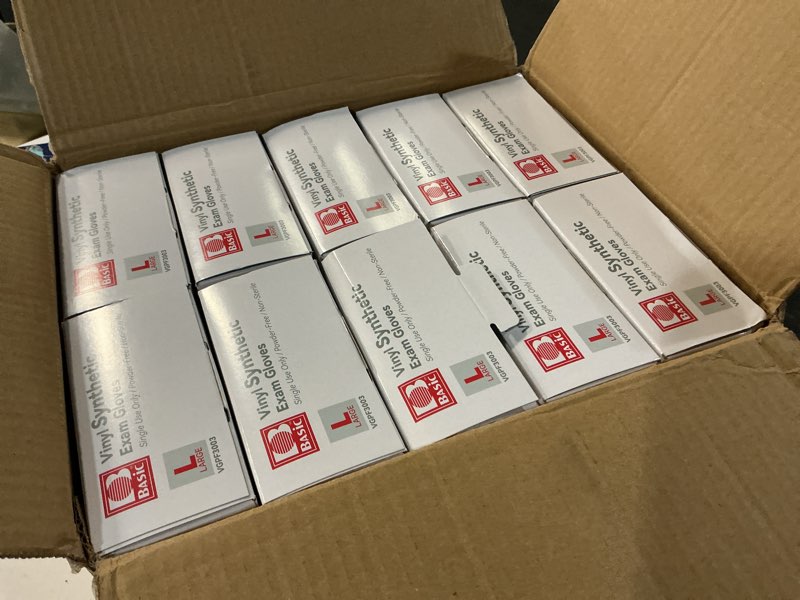 Condition photo showing Good Condition for basic vinyl synthetic exam gloves