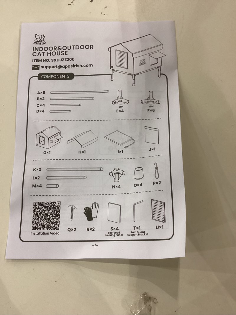 INDOOR & OUTDOOI CAT HOUSE