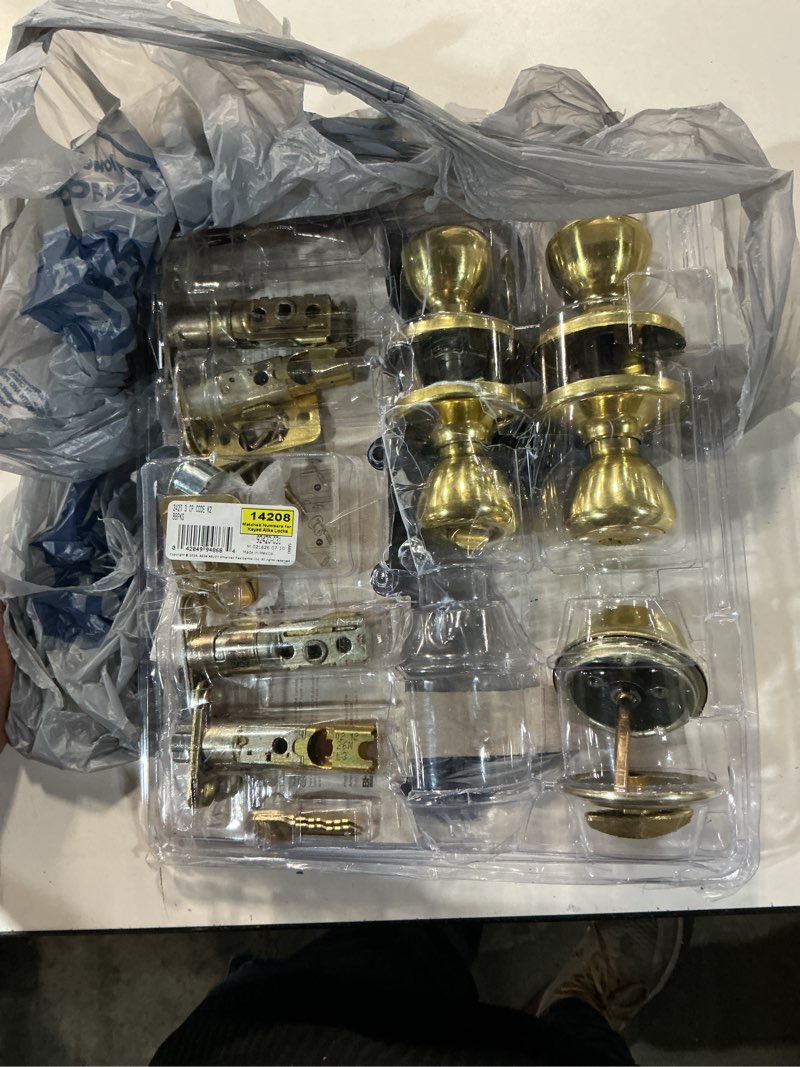Condition photo showing Good Condition for kwikset tylo polished brass double entry door kit 1-3/4 in.