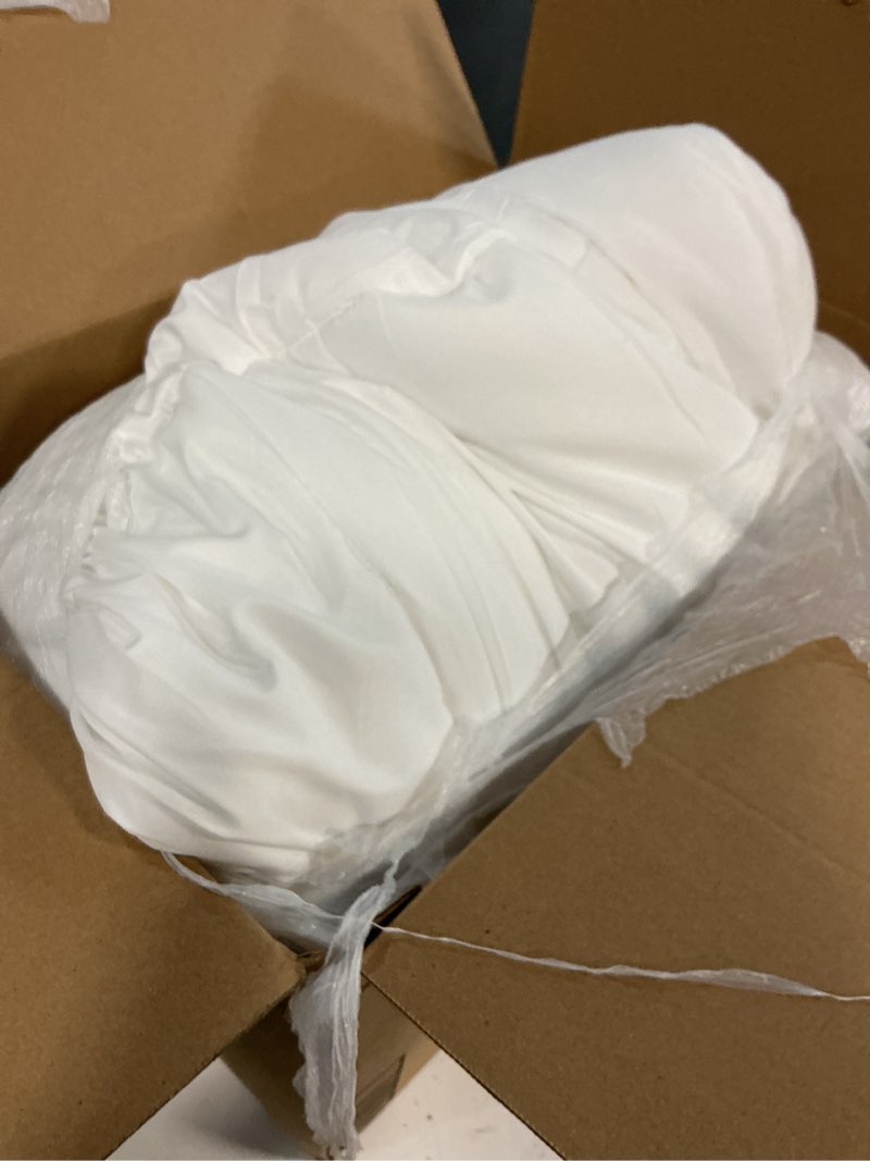 Condition photo showing Good Condition for Bedsure Comforter Duvet Insert - Quilted Comforters King Size, All Season Duvet, GentleSoft Down Alternative Bedding Blanket, with 8 Tabs, Gifts for Women/Men, White, King 90 x 102 Inches White King