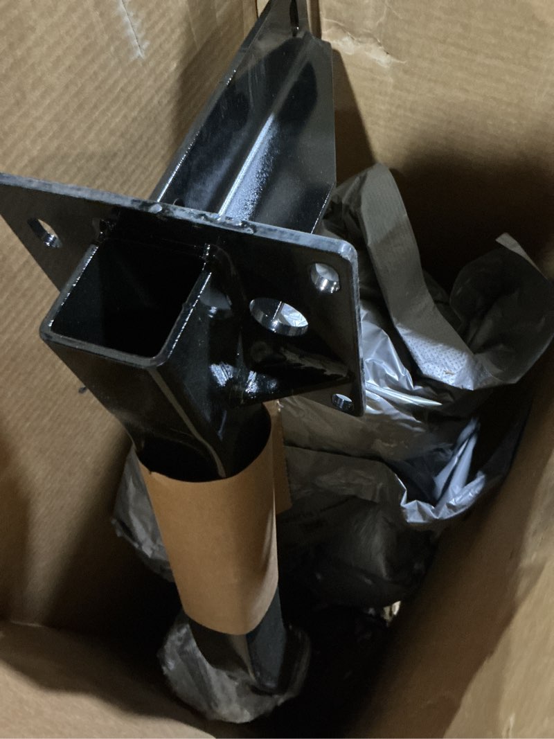 Condition photo showing New/Like New for curt 13433 class 3 trailer hitch, 2-inch receiver
