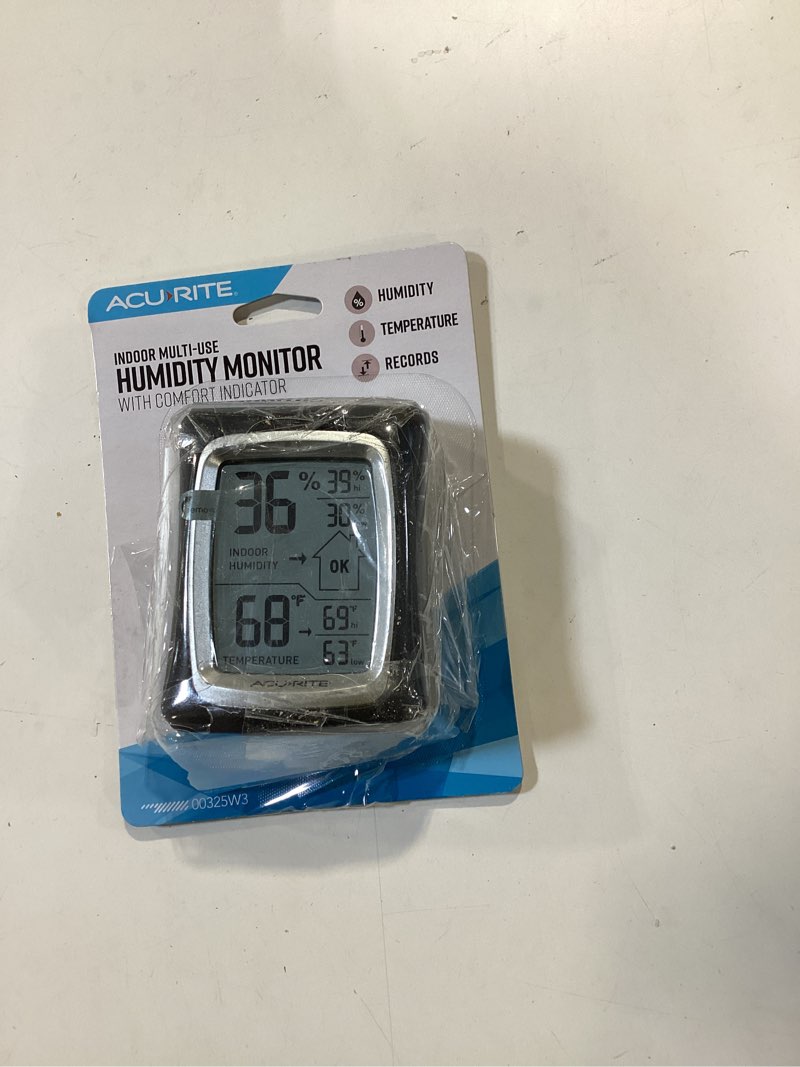 Condition photo showing As Is for acurite indoor digital thermometer & hygrometer (thermohygrometer); 3"x2.5"x1.3", 0.28 lbs (00325)