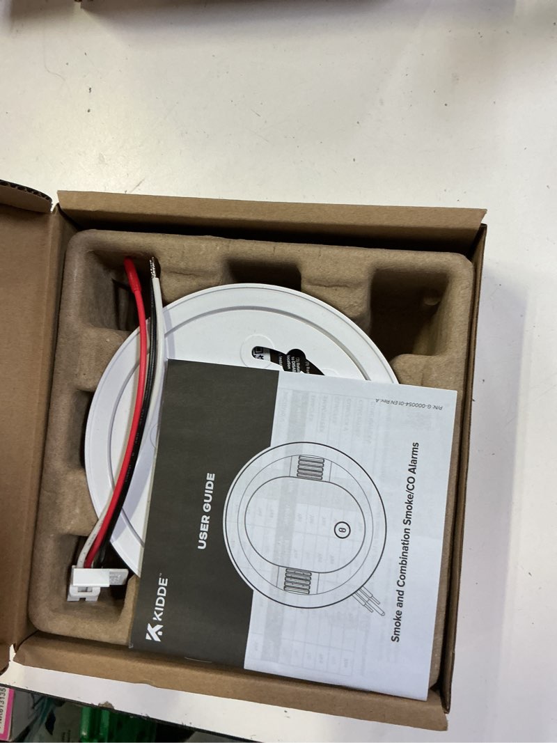 Condition photo showing New/Like New for kidde hardwired smoke detector, 10-year battery backup, interconnectable, led warning light indicators, 20sa10 1 pack