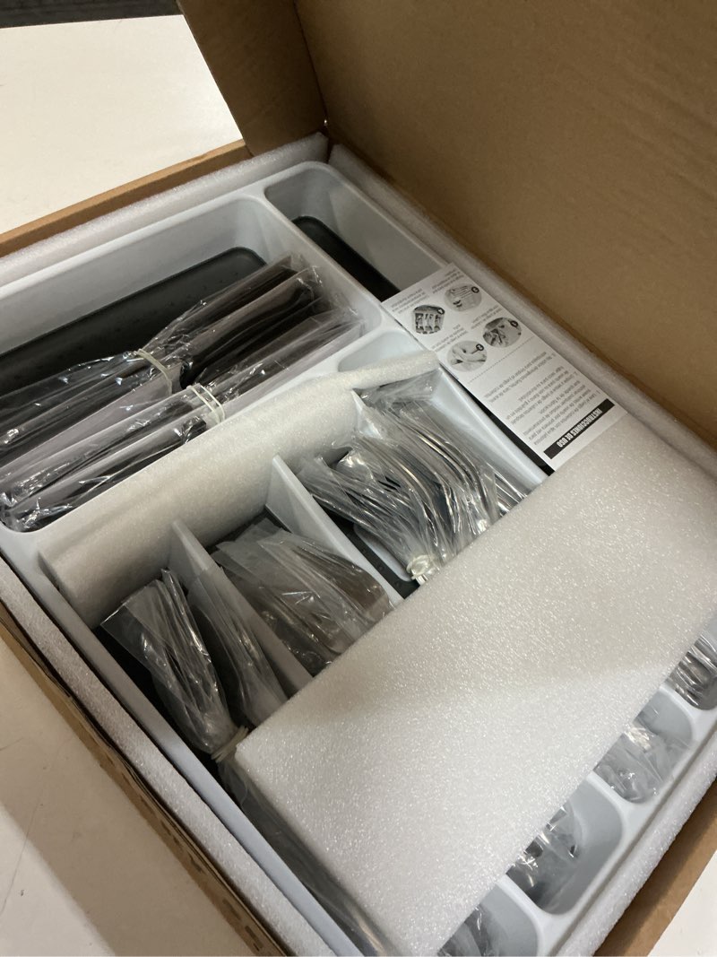 Condition photo showing Good Condition for 49-piece silverware set with organizer, heavy duty stainless steel flatware set for 8, cutlery utensil sets with steak knives, rust-proof, mirror polished, dishwasher safe, heavy duty