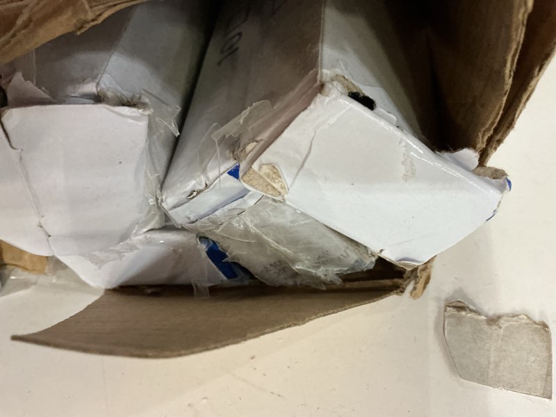 Condition photo showing Good Condition for LONTAN 4 Pairs 22 Inch Heavy Duty Soft Close Drawer Slides - 100LB Load Capacity Full Extension Drawer Glides Side Mount Ball Bearing Dresser Cabinet Rails with Screws 22 Inch 4