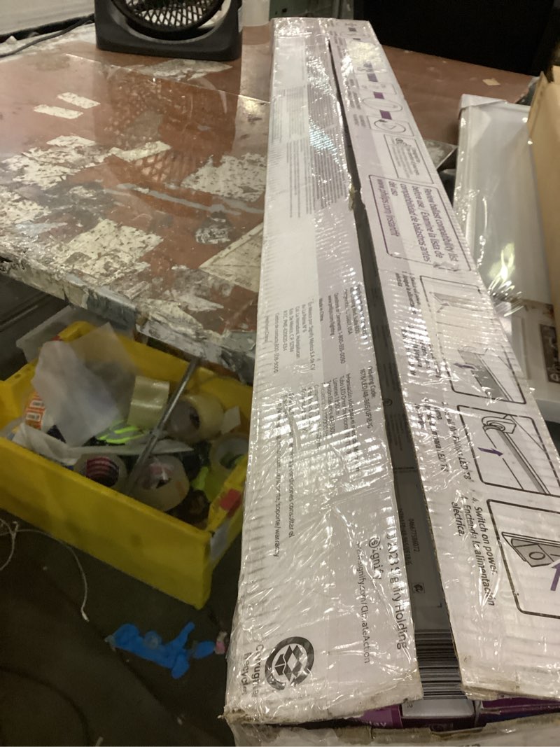 Daylight deluxe T8 T12 tube lights