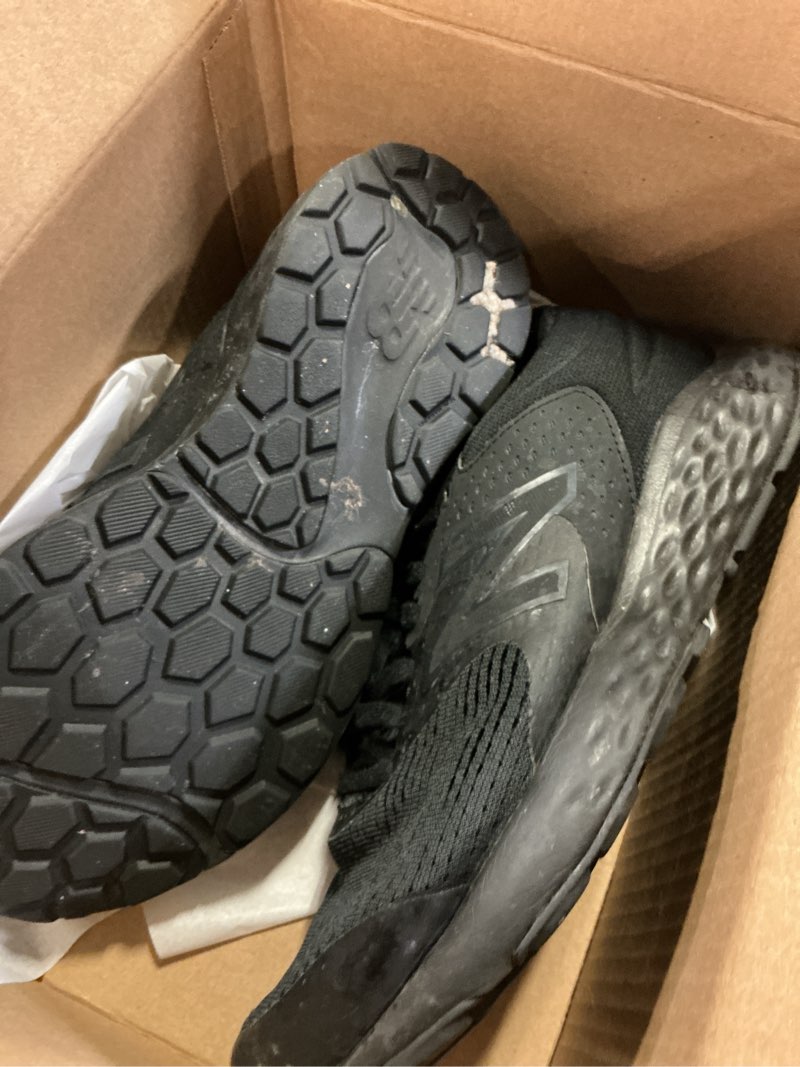Condition photo showing As Is for new balance men's 520 v7 running shoes 8.5 x-wide black/silver