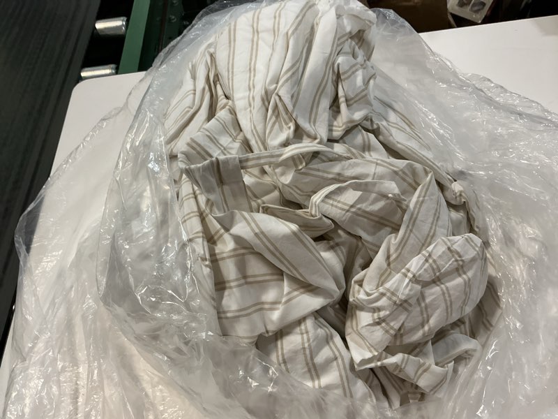 Condition photo showing As Is for organic crisp percale duvet cover, king/cal king, double stripe toffee