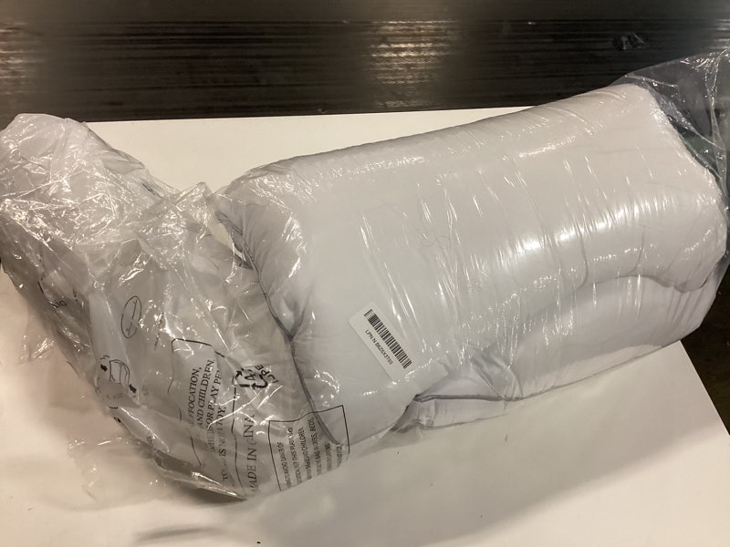 https://lotting-media.assets.bidfta.com/lotting_5204b74e-b69f-49af-8f1a-ae03f886b505