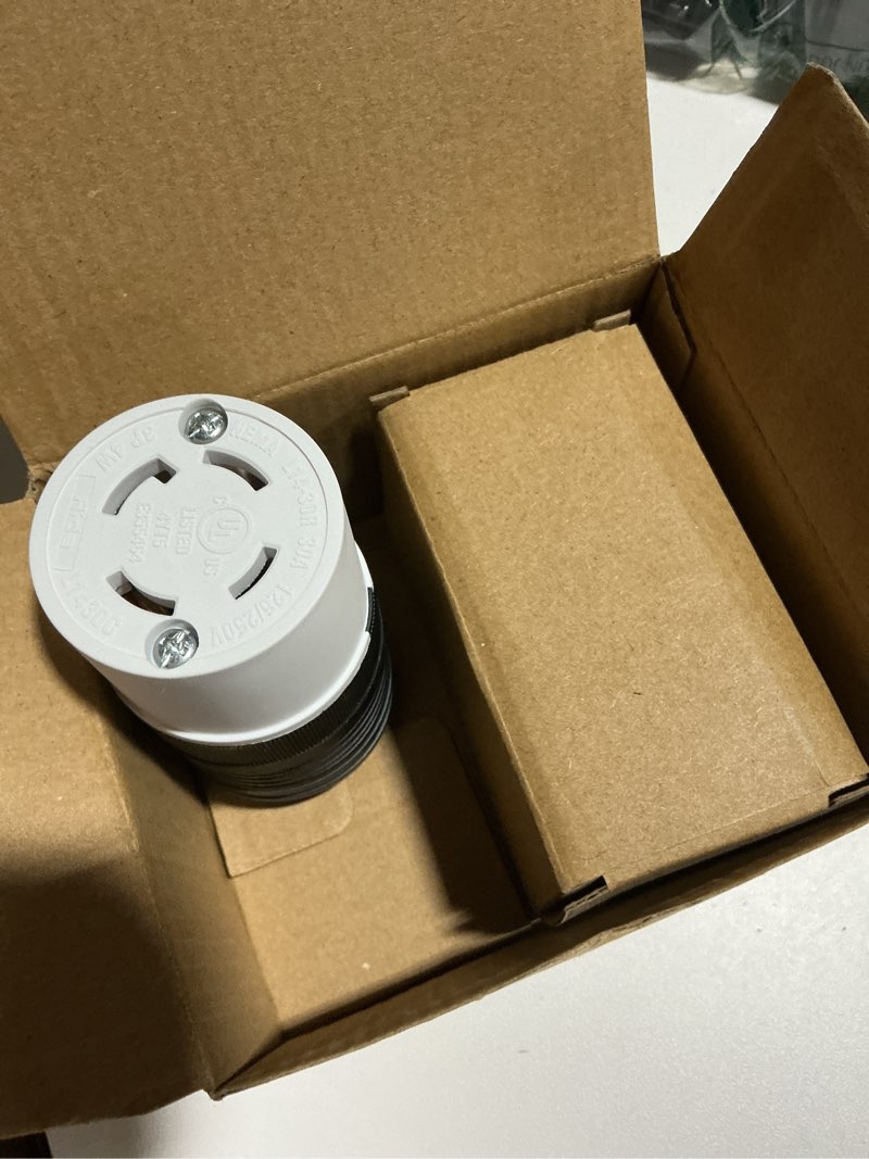 Condition photo showing Good Condition for AIDA NEMA L14-30P & NEMA L14-30R Locking Plug and Connector, Twist Generator Male and Female Adapter, 30 Amp, 125/250 Volt, 3-Pole 4-Wire Grounding, Industrial-Strength Heavy Duty, UL Listed L14-30 Locking Plug & Connector Set