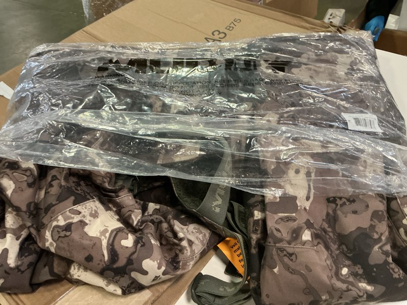 Condition photo showing Good Condition for Muddy Men's TRX Sherpa Bibs Mossy XX-Large Veil Canyon Hybrid
