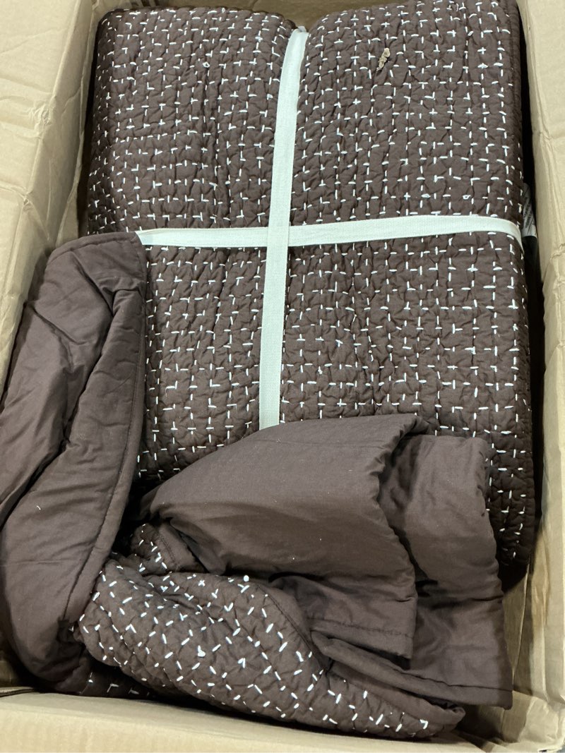 Condition photo showing Good Condition for organic cotton hand stitched quilt set, king/cal king, espresso